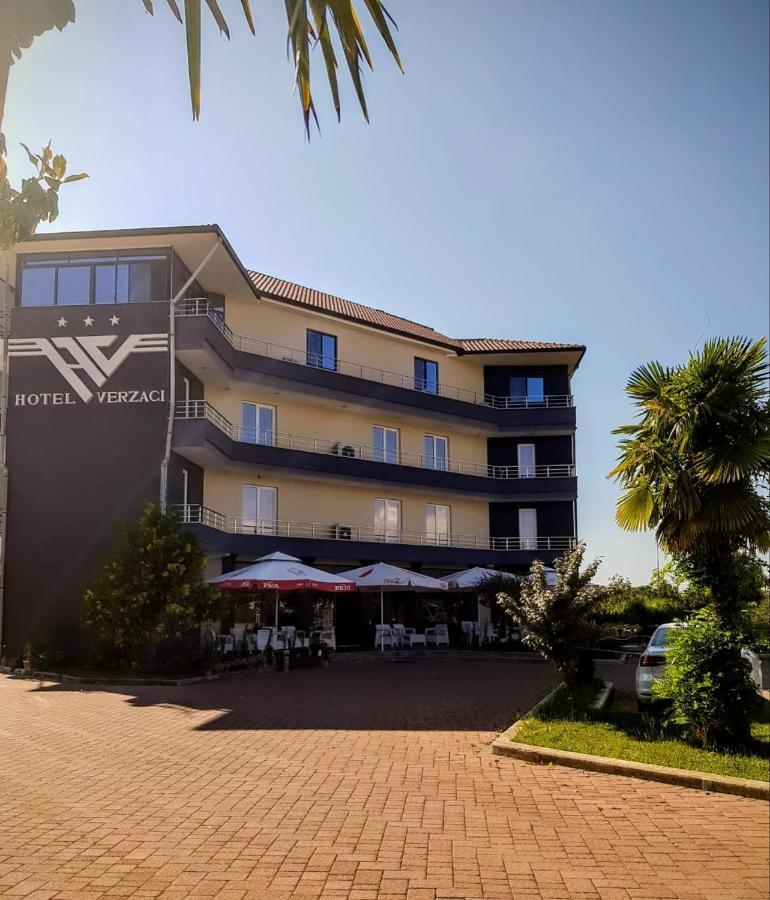 Hotel Verzaci Rinas Luaran gambar